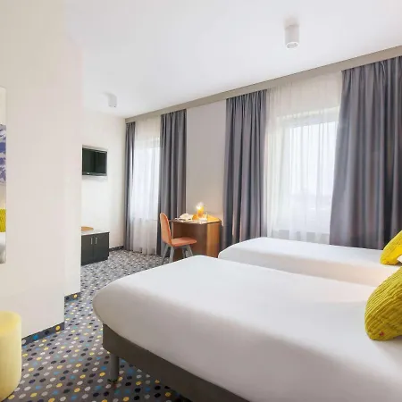 Ibis Styles Warszawa West 3*