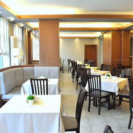 Ibis Styles Warszawa West Hotel 3*