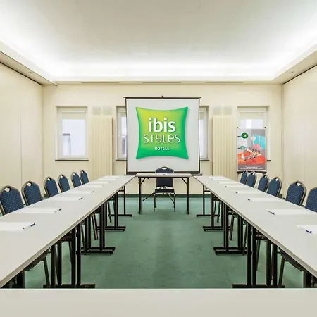 Ibis Styles Warszawa West Hotel 3*