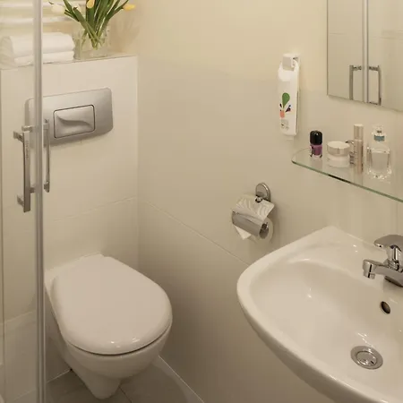 Ibis Styles Warszawa West Otel Mory