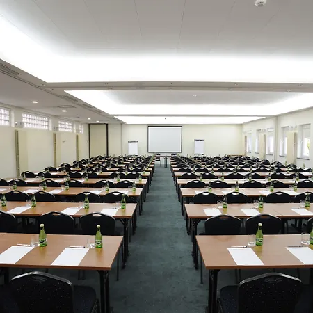 Hotel Ibis Styles Warszawa West 3*