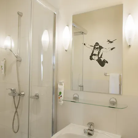 Ibis Styles Warszawa West 3*