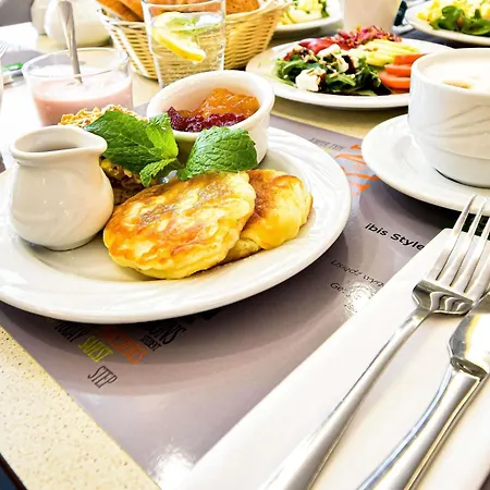 Ibis Styles Warszawa West Otel