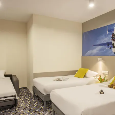 Ibis Styles Warszawa West Hotell 3*