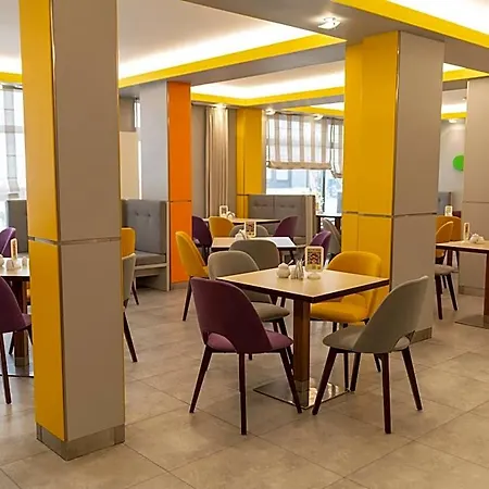 Hotel Ibis Styles Warszawa West 3*