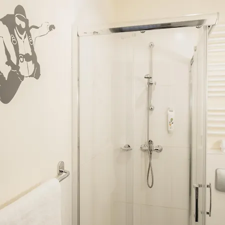 Hotel Ibis Styles Warszawa West 3*