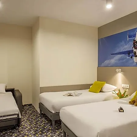 Ibis Styles Warszawa West Hotel 3*