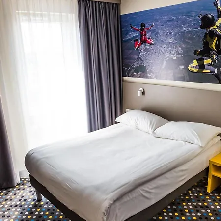 Ibis Styles Warszawa West Hotell 3*