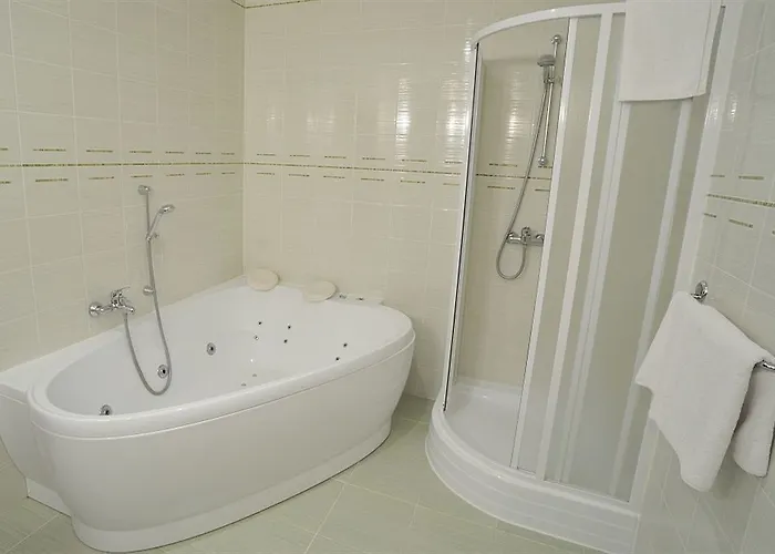 Hotel Ibis Styles Warszawa West 3*