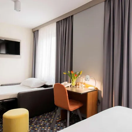 Ibis Styles Warszawa West 3*